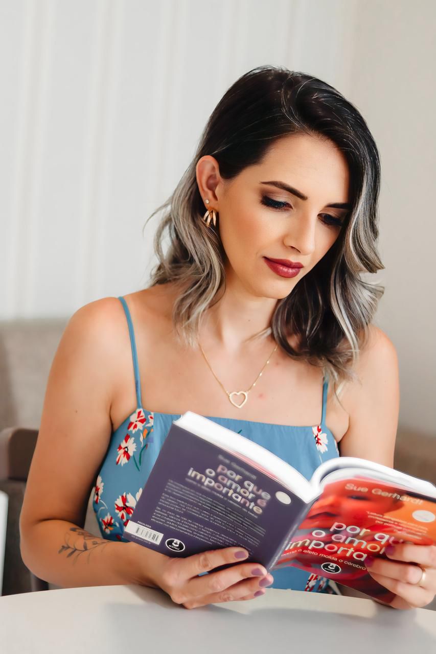 Ana Barros sorrindo